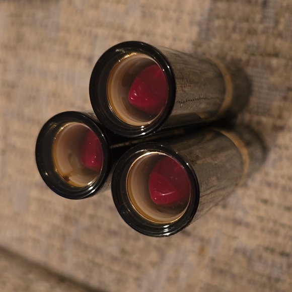 REVLON BRAND WOMEN'S SUPER LUSTROUS LIPSTICK BUNDLE OF 3 - Picture 3 of 6